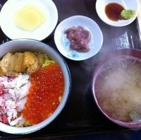 海鮮３種丼
