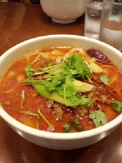 マーラー刀削麺