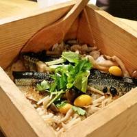 秋刀魚の蒲焼き蒸篭飯