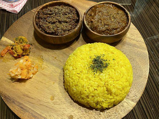 2種盛り(チキン×キーマ)