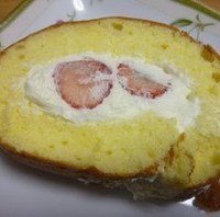 菓志貫徹いちごのロールケーキ