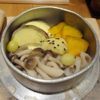 秋の五目釜めし