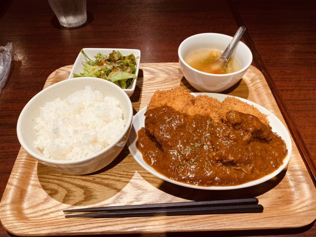 総州古白鶏のチキンカツ 自家製デミグラスソース