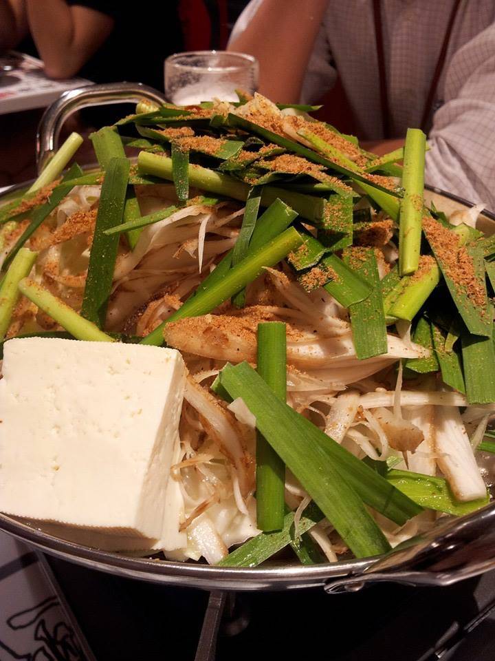 自慢のプリップリ牛もつ鍋