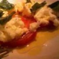 トマトとモッツァレラカプレーゼ