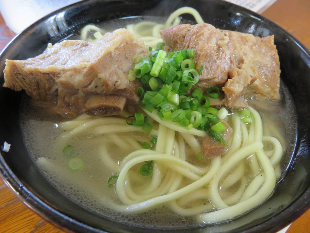 三枚肉そば