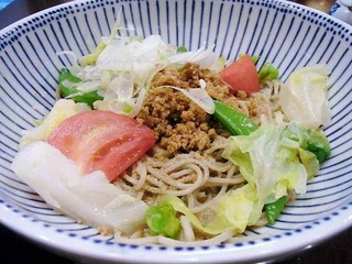 ゴマダレ風味のぶっかけそば