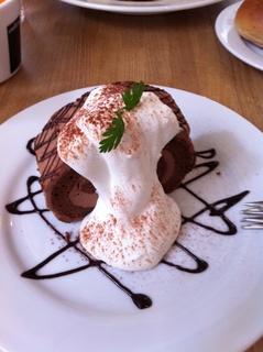 チョコレートロールケーキ