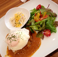 ロコモコランチ　グレービーソース