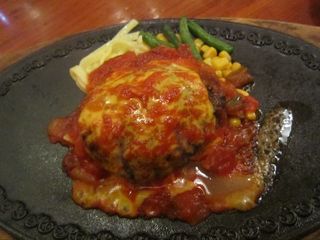 イタリア風ハンバーグ