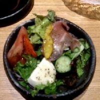 生ハムとモッツァレラチーズのイタリアンサ…