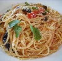 トマトとなすのパスタ