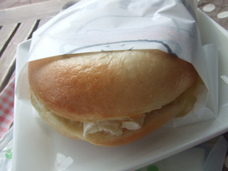 シークヮーサークリームチーズサンド