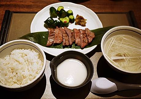 炭焼き 仙台牛たん定食