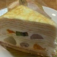 フルーツのミルクレープ