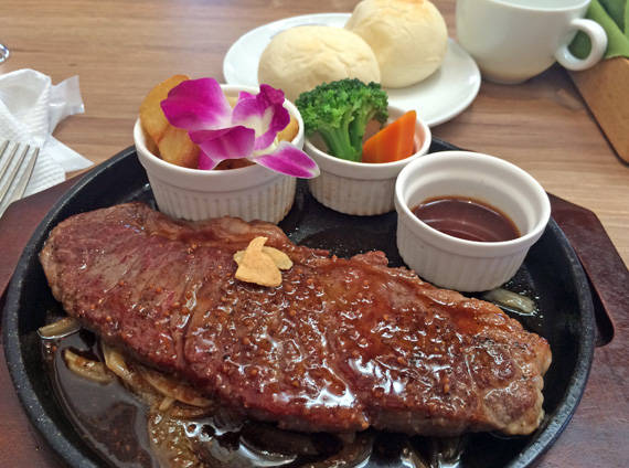 特選牛ステーキランチセット