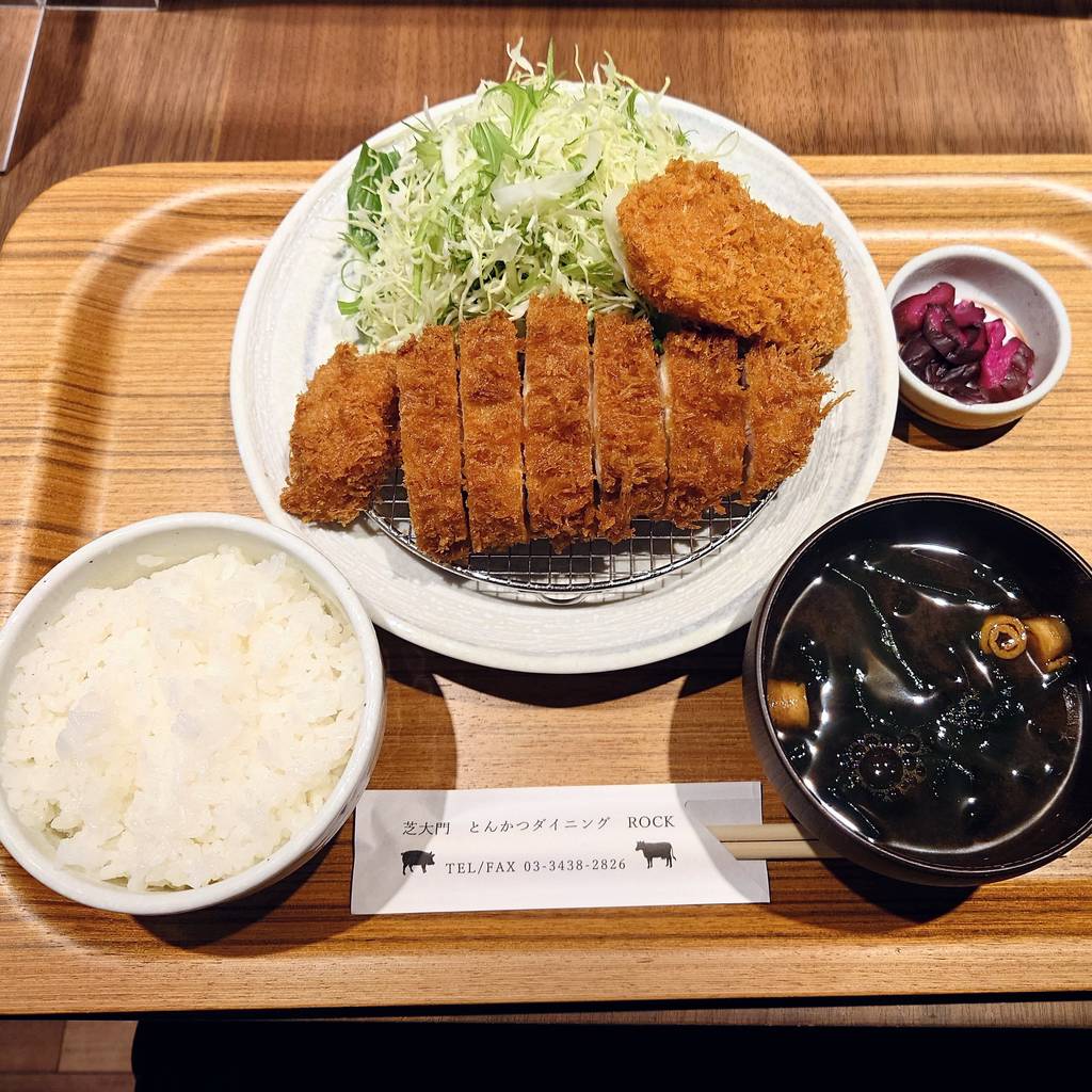 ロースカツ定食（１３０ｇ）