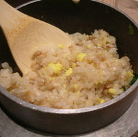 鶏そぼろ釜めし