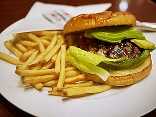 アボカドバーガー