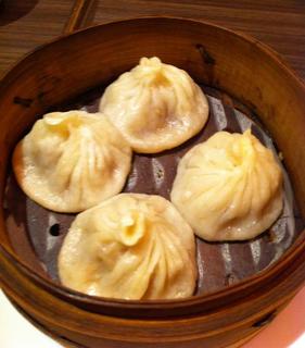 フカヒレショウロンポウ