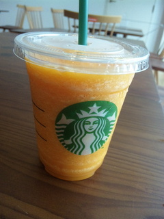 マンゴーパッションフラペチーノ