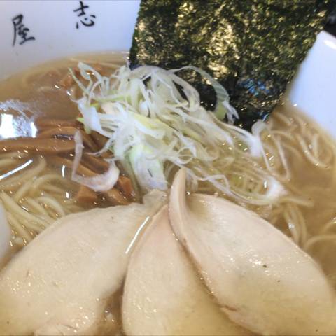 鶏塩ラーメン