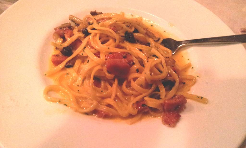 クリームとキノコのパスタ