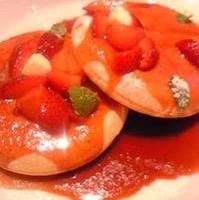 ストロベリーパンケーキ