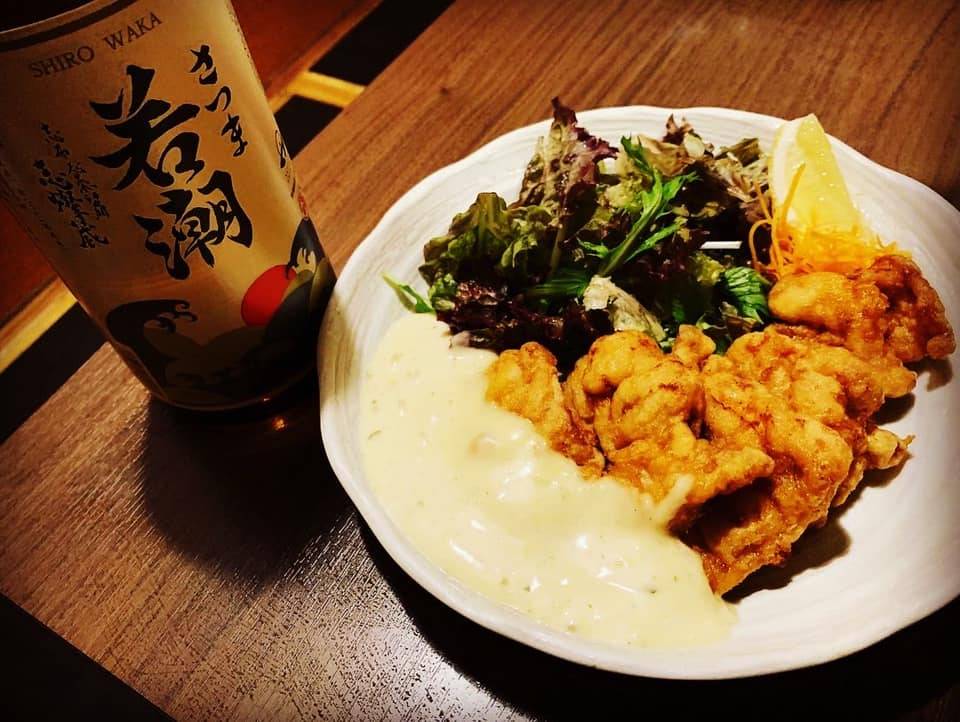 とりの唐揚げと白若潮（シロワカシオ）