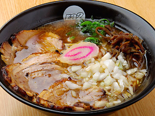 炙りチャーシューメン黒