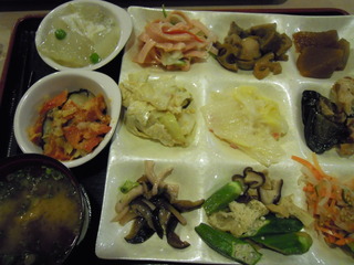 野菜ビュッフェ