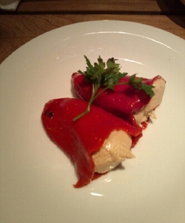 赤ピーマンのツナクリーム詰め