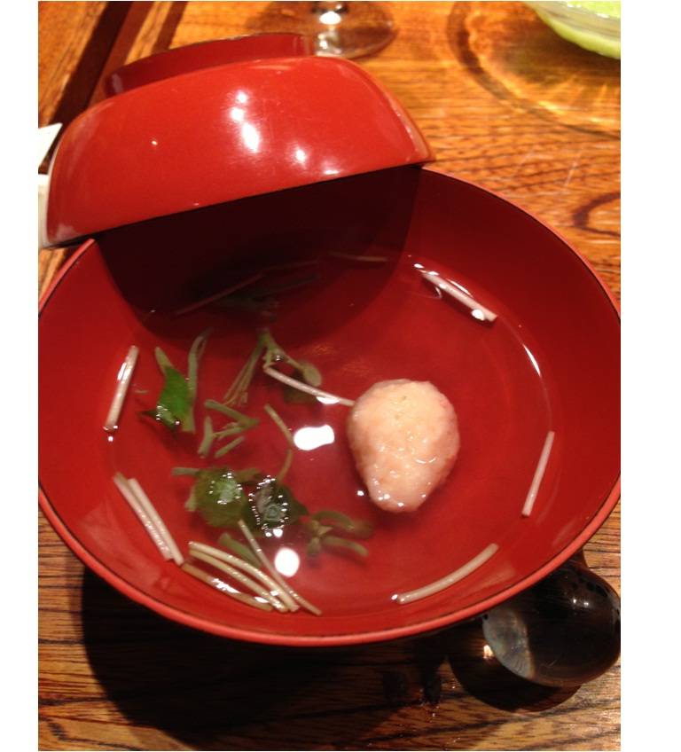 海老しんじょうとじゅん菜のお澄まし