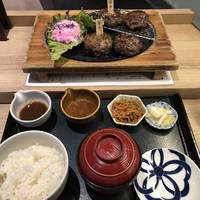 ハンバーグ定食