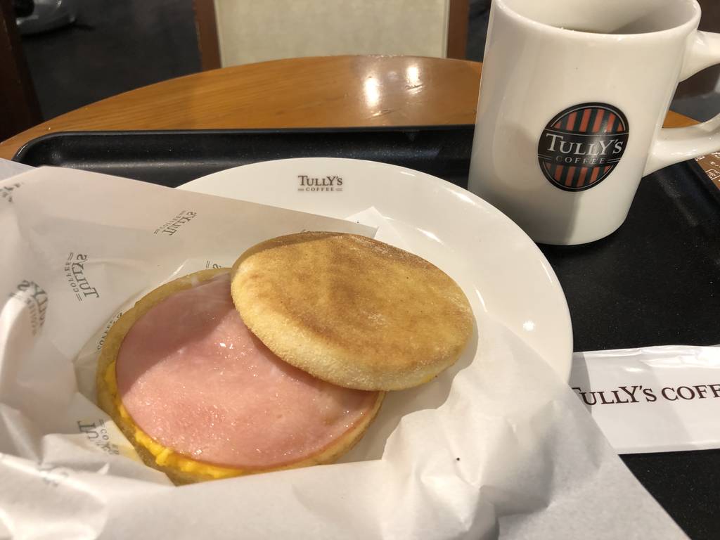 イングリッシュマフィン　ハムエッグ