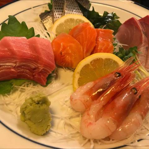 お刺身盛り合わせ