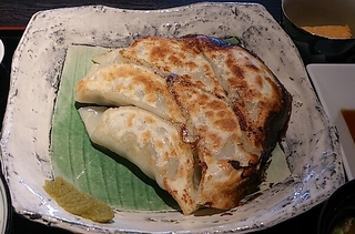 うふふのじゃんぼ餃子御膳