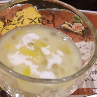 サツマイモとタピオカココナッツぜんざい