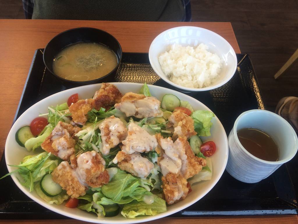 からあげサラダ定食