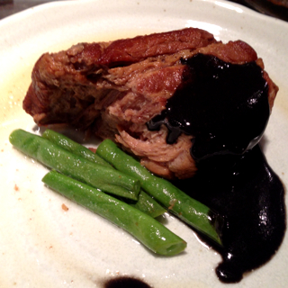 黒豚の角煮ブラックソース