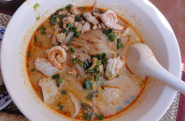 トムヤムクンラーメン