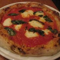 石窯で焼き上げた熱々ピッツァセット