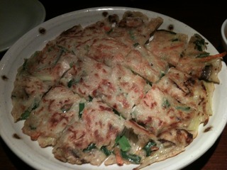 野菜だらけのチヂミ　特製ピリ辛タレ