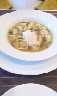 ポルチーニ茸のコンソメスープ