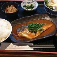 鯖味噌定食