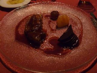 フォアグラのポワレ　季節の付け合せ