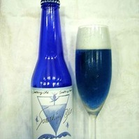青いビール