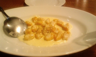 チーズソースのかぼちゃのニョッキ