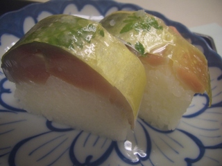 鯖寿司とおうどんのセット