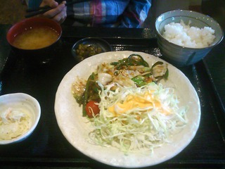 野菜たっぷり回鍋肉定食